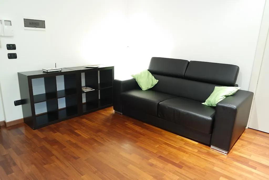 Apartment Temporary Home Passante Garibaldi-Lancetti Milan