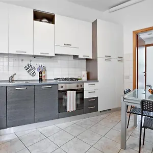 Appartamento Cenisio Brilliant Flat, Milano